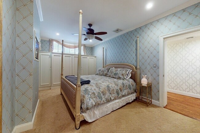 Building Photo - 23 Pinckney St