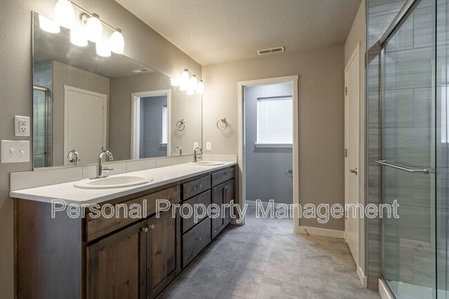Building Photo - 3529 NE 61st Way