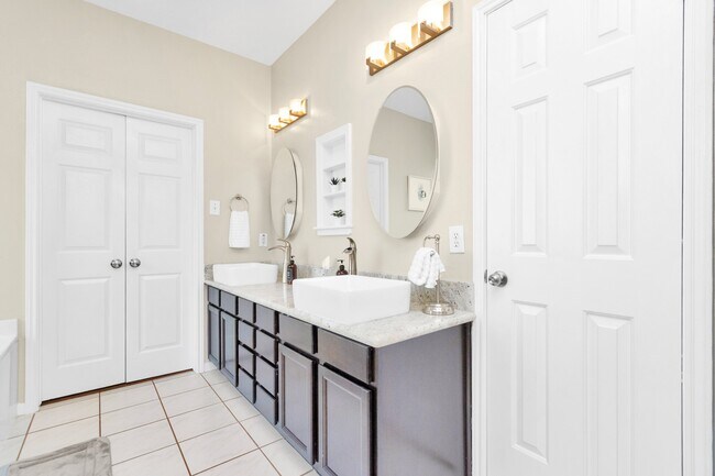 Building Photo - 19722 Cherry Oaks Ln