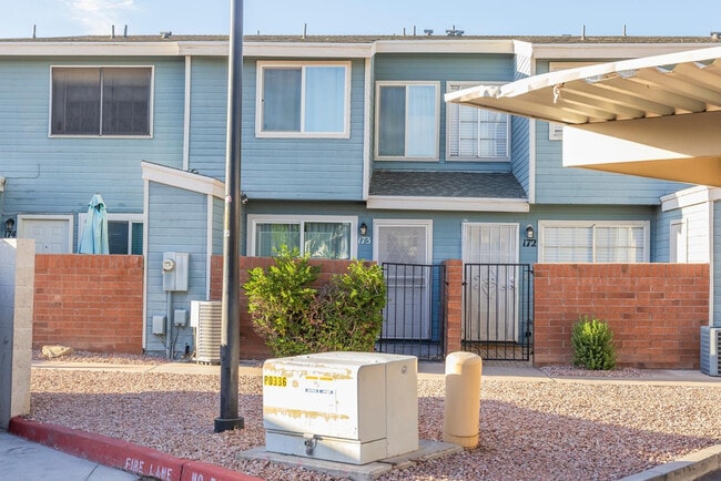 Building Photo - 2301 E University Dr