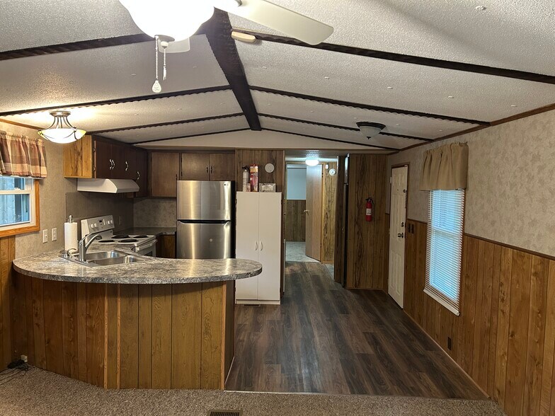 Kitchen - 10975 E US Highway 64