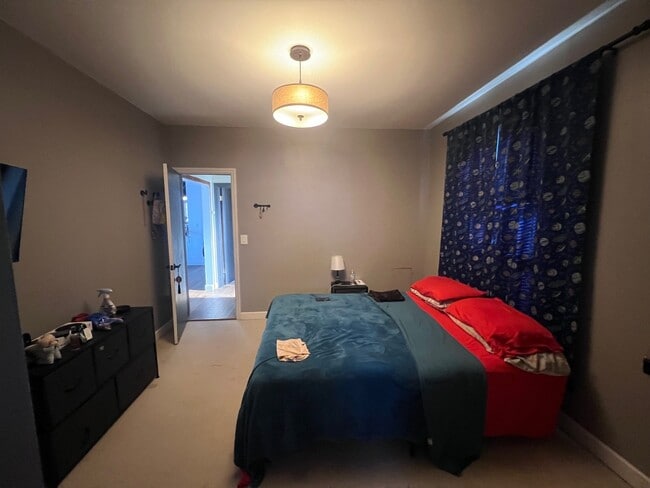 Building Photo - 244 Indian Trail