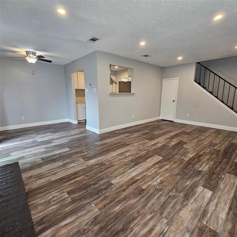 Building Photo - 3931 N Garland Ave