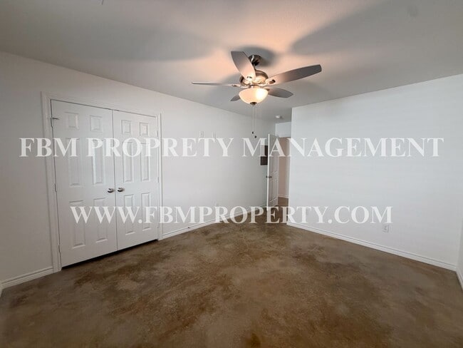 Building Photo - 112-114 East Camden Street - 114