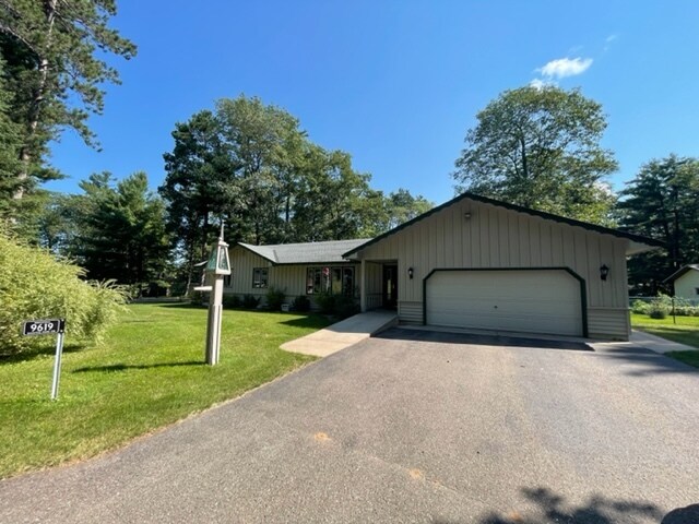 Building Photo - 9619 Manitou Park Dr