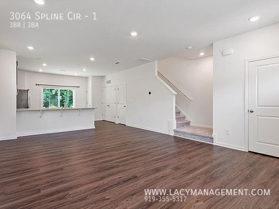 Building Photo - 3064 Spline Cir