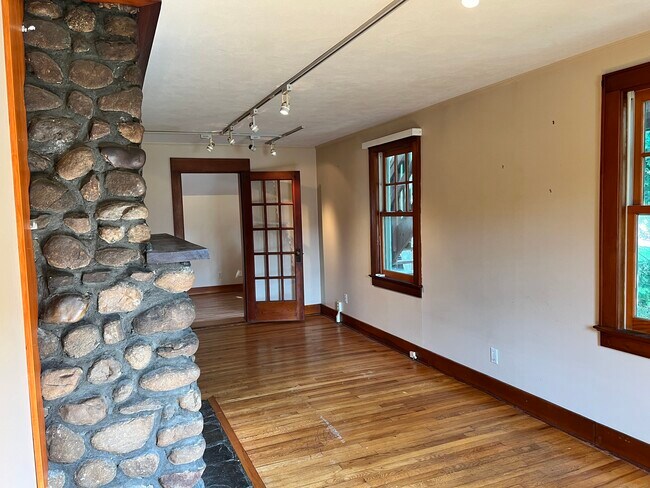 Building Photo - 227 Danbury Rd
