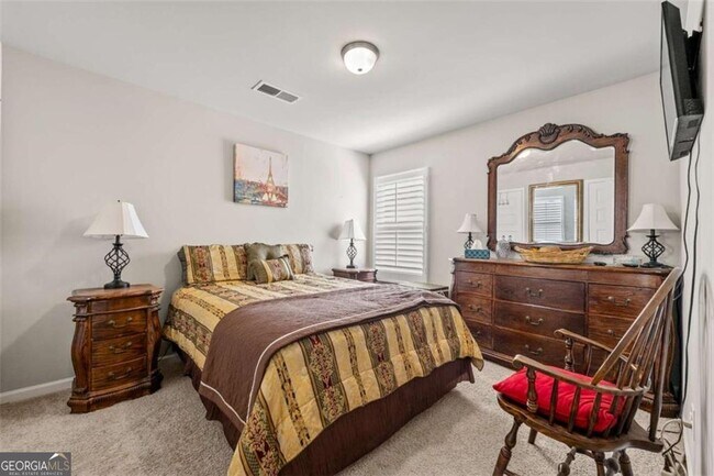 Building Photo - 180 Ascott Trace