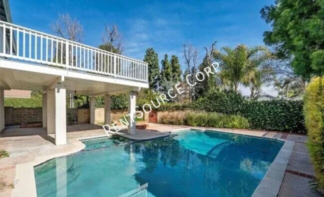 Building Photo - 25562 Avenida Frasca