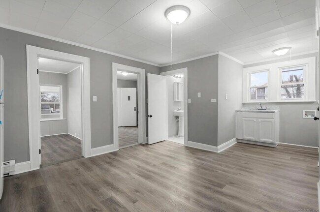 Building Photo - 230 Boston Ave