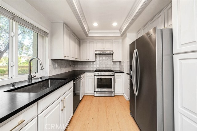Building Photo - 15951 Alta Vista Dr