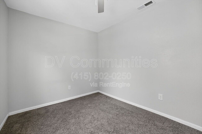 Building Photo - 3916 2nd St