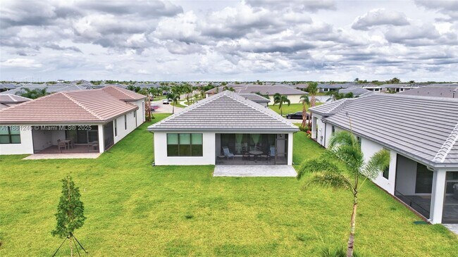 Building Photo - 11665 SW Marine Wy