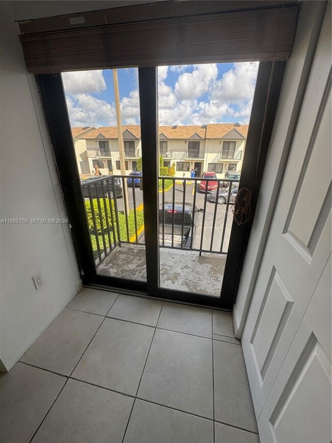 Building Photo - 5309 W 22nd Ct