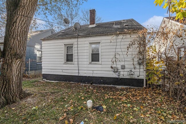 Building Photo - 9336 Sussex St