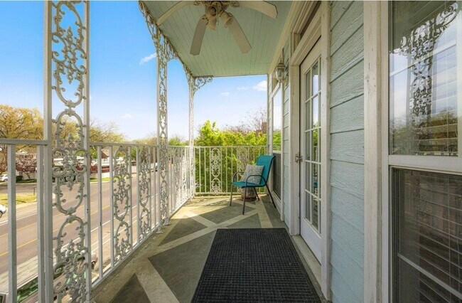 Building Photo - 2065 Peabody Ave