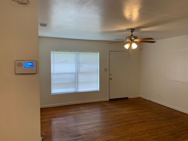 Building Photo - 1803 Atkamire Dr