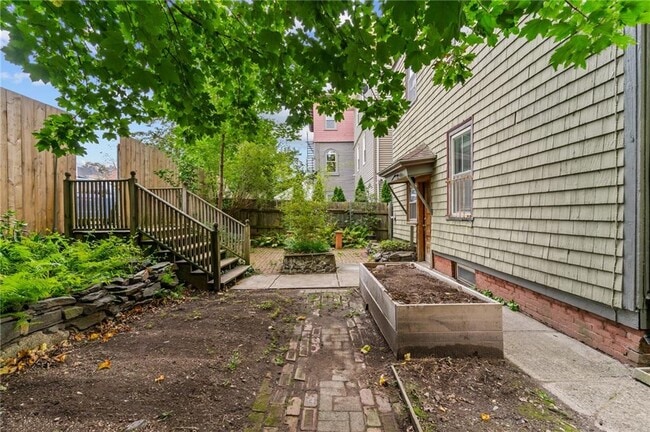 Building Photo - 159 Camp St