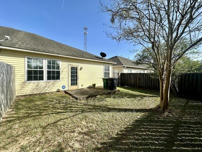 Building Photo - 907 Chase Creek Cir