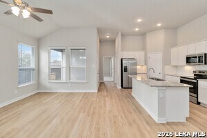 Building Photo - 252 Nespral Dr