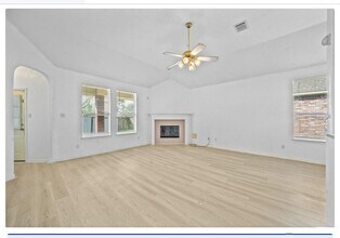 Building Photo - 4815 Plum Forest Rd