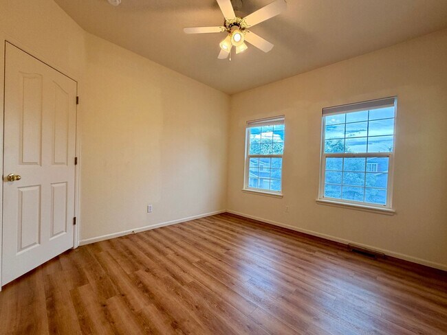 Building Photo - 1766 Preston Dr