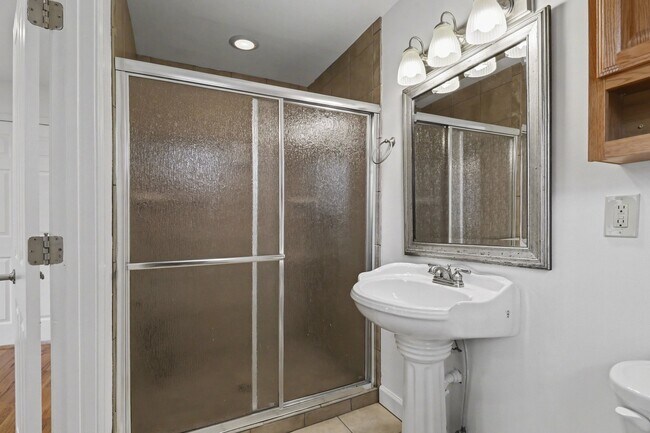 Building Photo - 3036 Peeler Rd