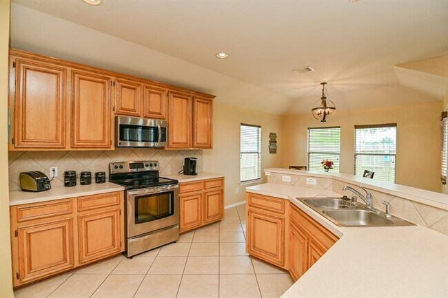 Building Photo - 4903 Lake Gladewater Ct