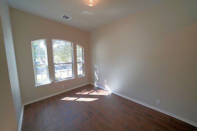 Building Photo - Stunning Single-Story Home Now Available i...