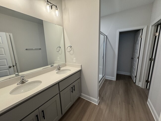 Building Photo - 16688 Demi Dr