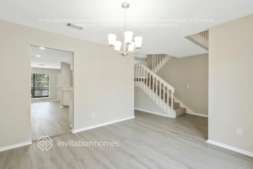 Building Photo - 2120 Hunters Ridge Dr
