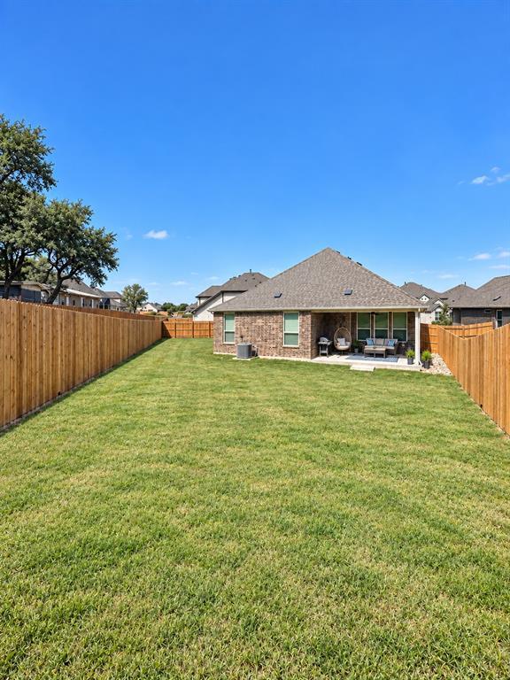 Building Photo - 2100 Magnolia Hl Dr