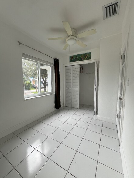 Building Photo - 6415 SW 82nd St