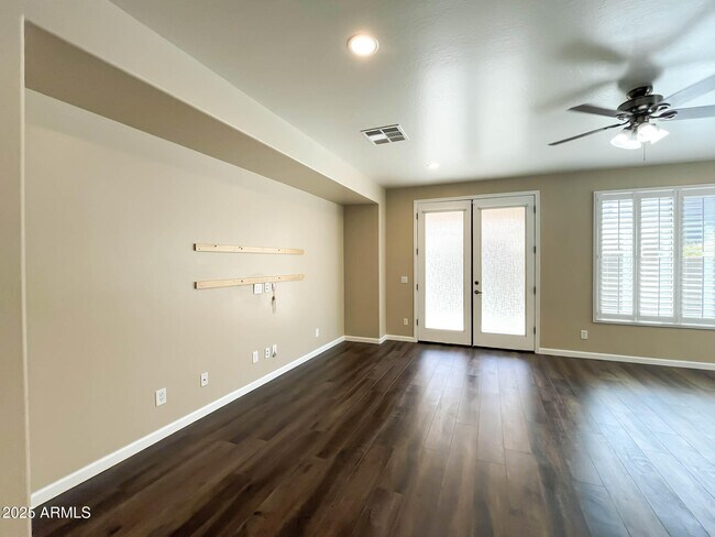 Building Photo - 3829 E Morelos St