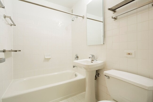 Floorplan - 1400 E. 57th Street