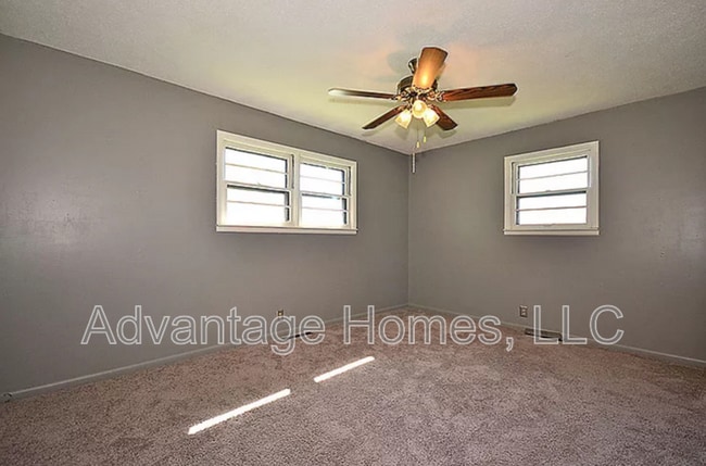 Building Photo - 7519 NW 84th Terrace