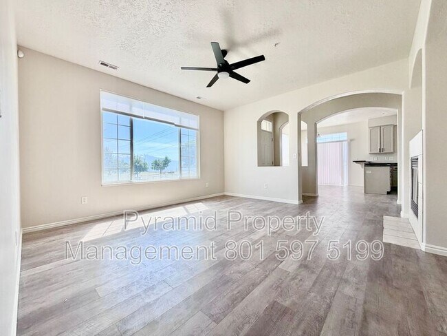 Building Photo - 6353 Passenger Ln