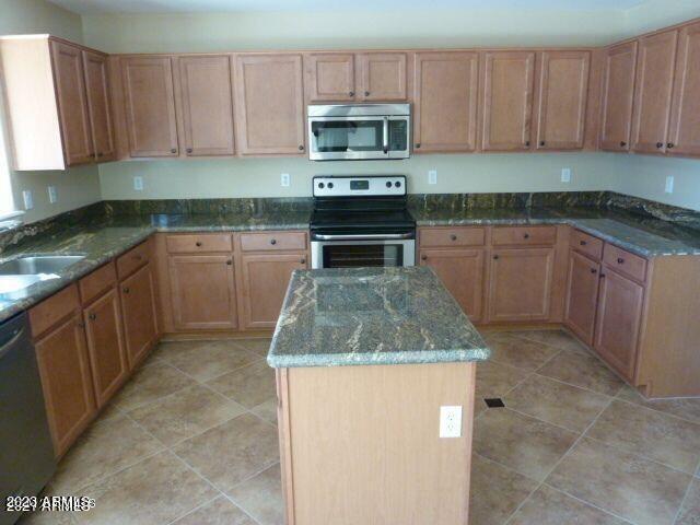 Building Photo - 17219 W Hilton Ave