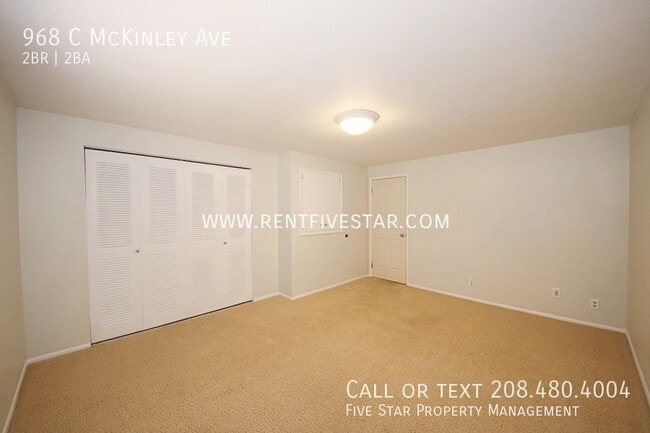 Building Photo - 968 McKinley Ave