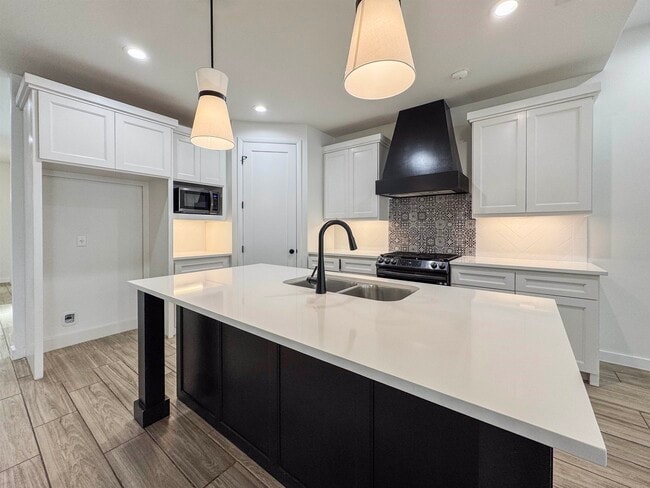 Building Photo - 1222 Sambar Lp