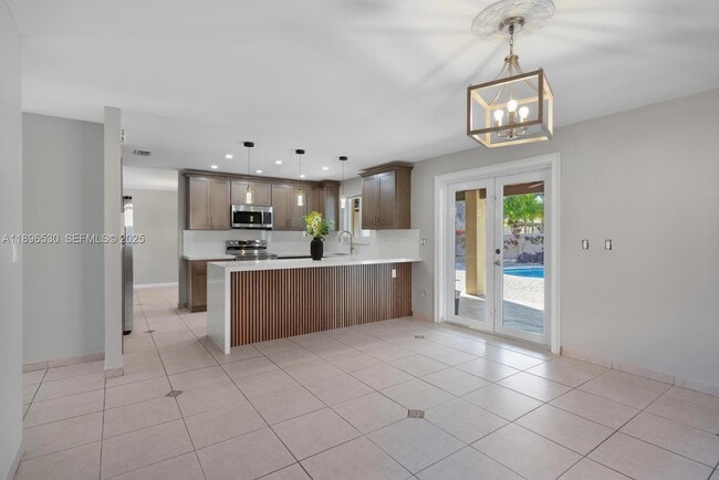 Building Photo - 14020 SW 38th St