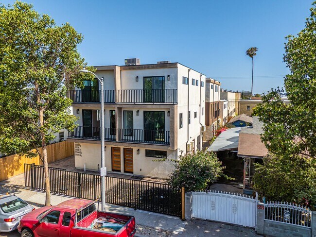 Building Photo - 5508 Barton Ave