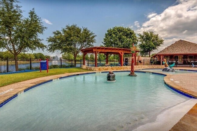 Building Photo - 9602 Glenshee Drive