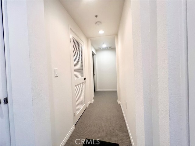 Building Photo - 6020 S Seabluff Dr