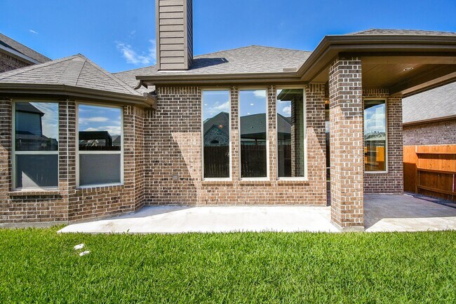 Building Photo - 2107 Blossomcrown Dr