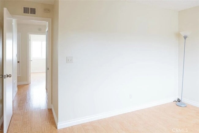 Building Photo - 11115 Slater Ave