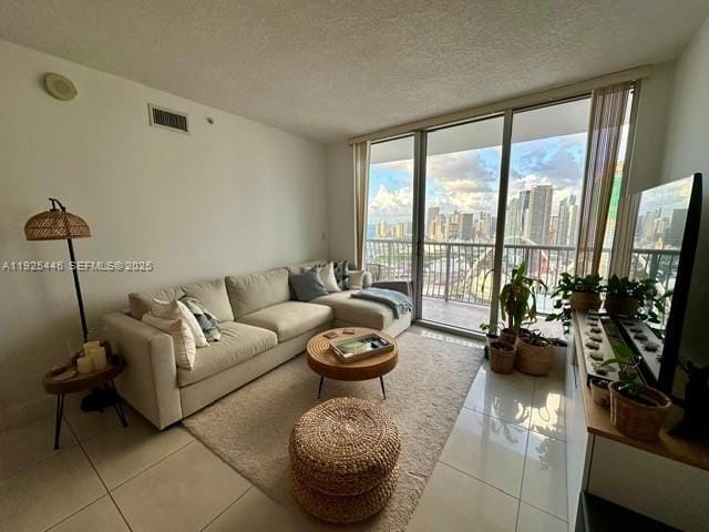 Building Photo - 1750 N Bayshore Dr