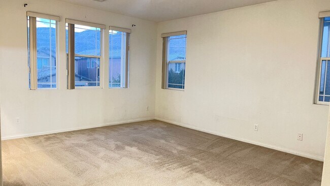 Building Photo - BEAUTIFUL 2,327 SQ FT, 3 BDRM, 2.5 BTHRM, 2 CAR GARAGE, LOCATED NEAR SCHOOLS, SHOPPING, HOSPITAL ...