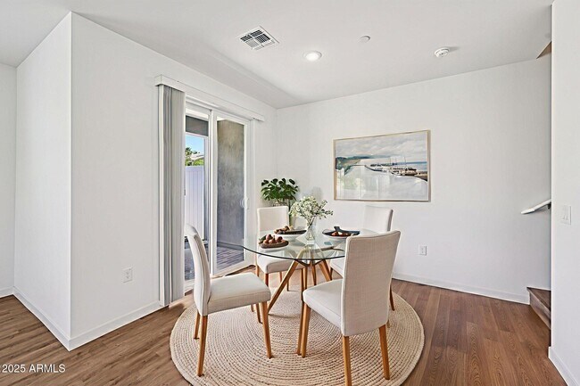 Building Photo - 2131 JENNIFER LYNN Way