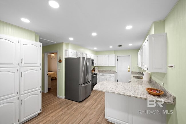 Building Photo - 35676 Boykin Blvd